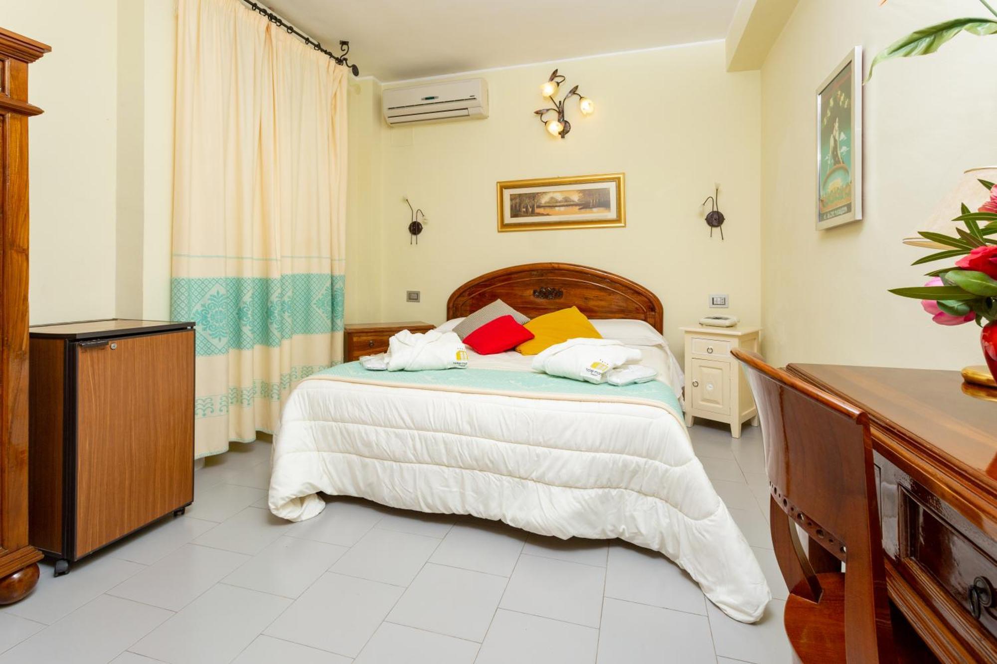 Hotel Marini Sassari Luaran gambar