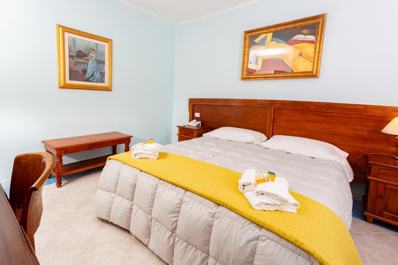 Hotel Marini Sassari Luaran gambar