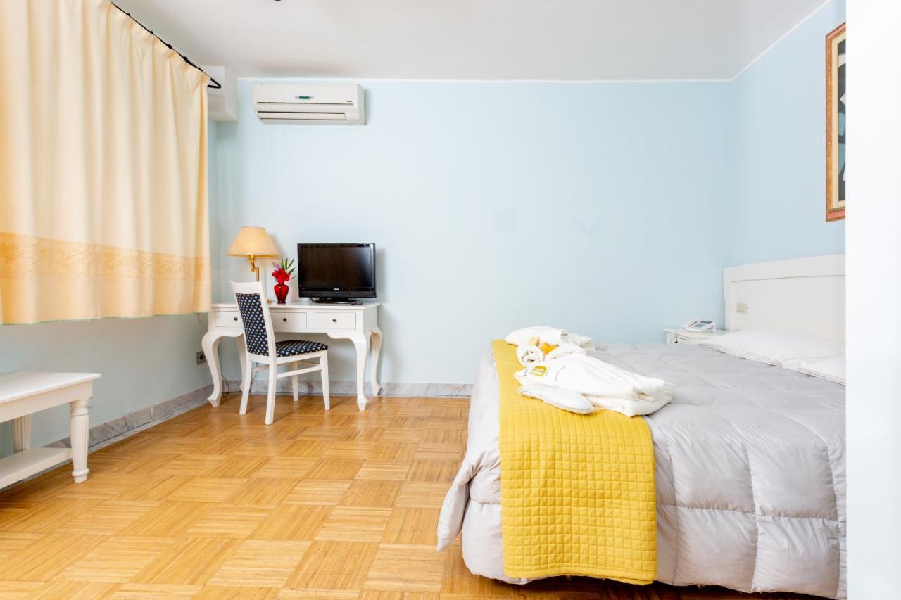 Hotel Marini Sassari Luaran gambar